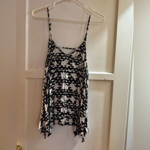Black and White Patterned Women's Top